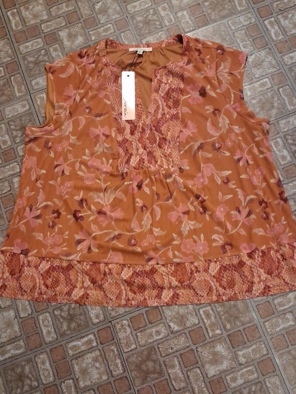 Smocked Yoke Floral Sleeveless Cami in Rust Pink